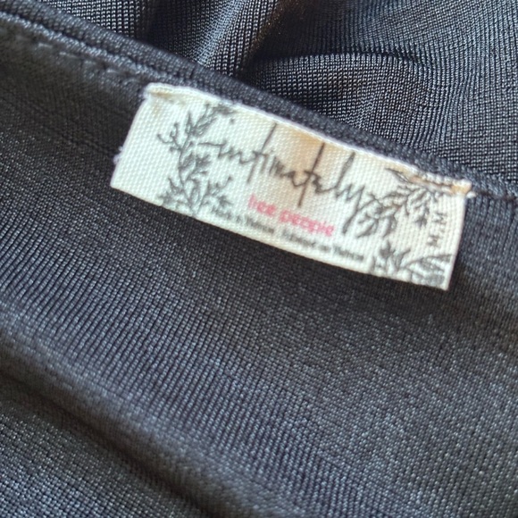 NWT Free People Turnt in Black Revolve SOLD OUT V Neck Long Sleeve Size Medium - Picture 5 of 5